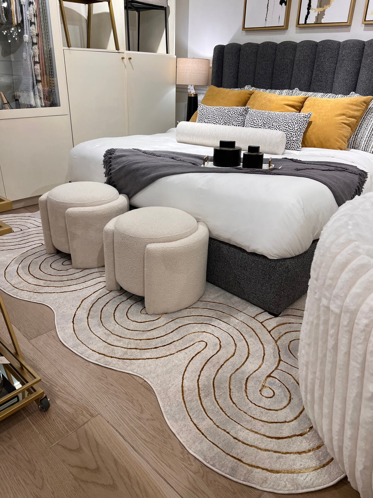 Z325B Polyester Fabric - Cream Rug With Metallic Gold Accents, Designer Geometric Edge Style, 5' 3" X 7' 6", 7' 9" X 10' 5", 10' X 13' (1 Piece)