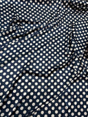 1 yarda de tela satinada charmeuse con lunares de una pulgada para ropa y manualidades, ancho de 58/60 pulgadas