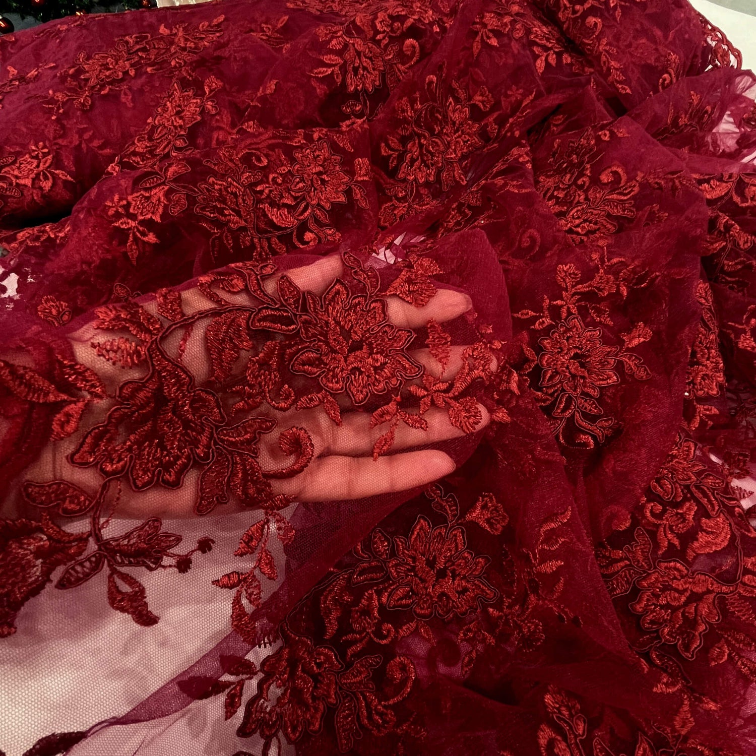 Corded Floral Lace Fabric - Scalloped Edges, 53" Width (1 Yard)