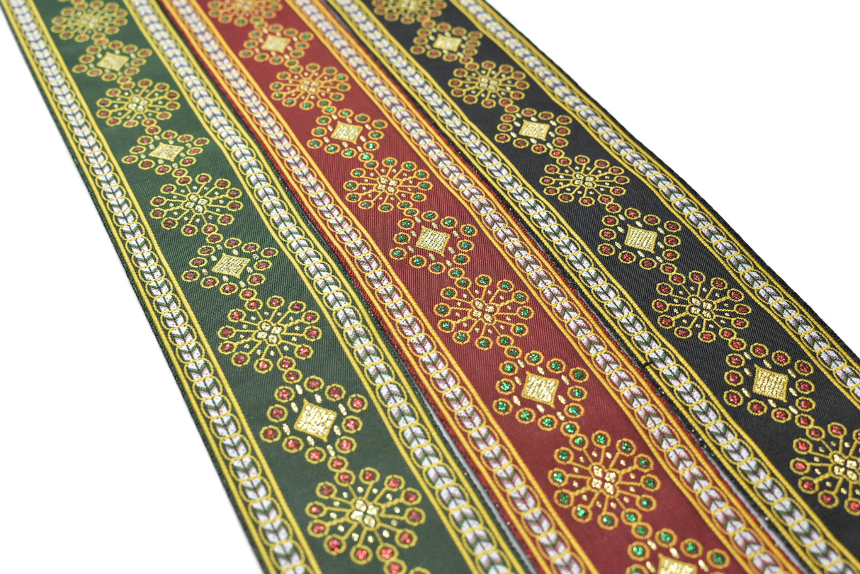 Jacquard Ribbon Circular Diamond 1.75"