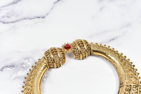 Gold Buckle Applique 4 1/2"