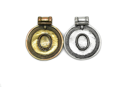 Circular Pendant Shiny Metal 2.25 x 1.75