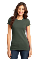 District Women's Fitted Very Important Tee