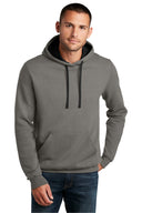 Sudadera con capucha District® The Concert Fleece®