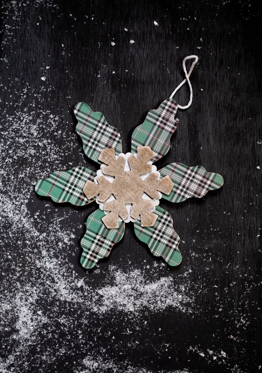 Plaid Snowflakes Christmas Ornaments