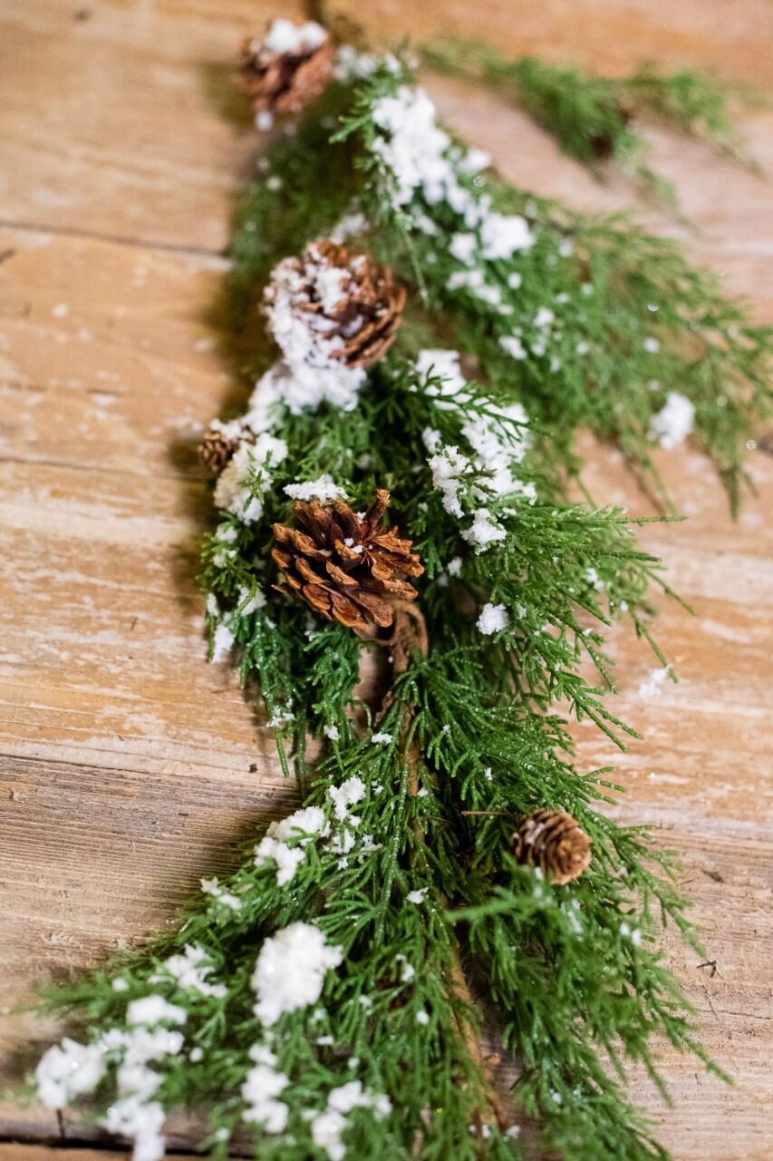 48” Snow Western Cedar Garland