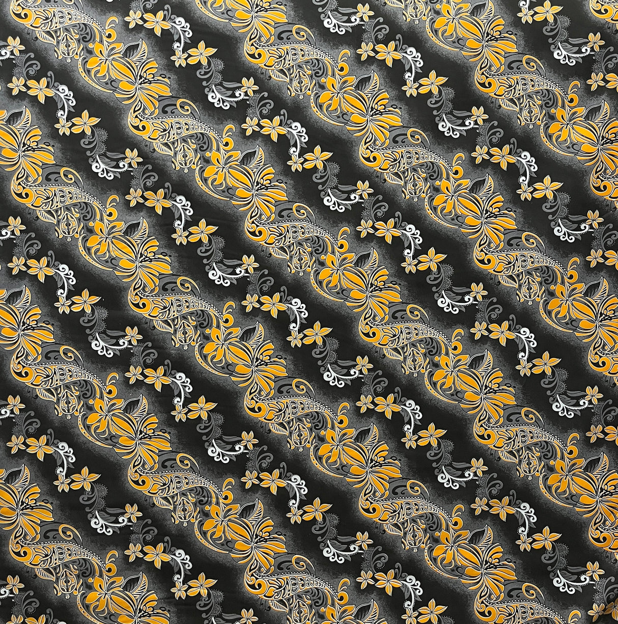 Diagonal Tiare Lei Polyester Fabric - Traditional Polynesian Tattoo Print, 36" X 45" (1 Yard)