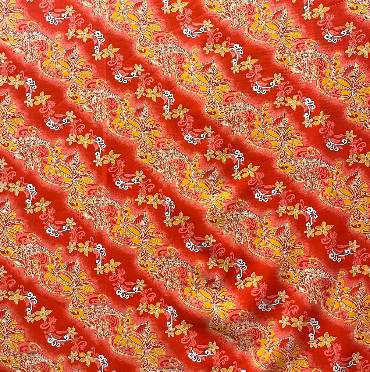 Polyester Fabric Diagonal Tiare Lei Print