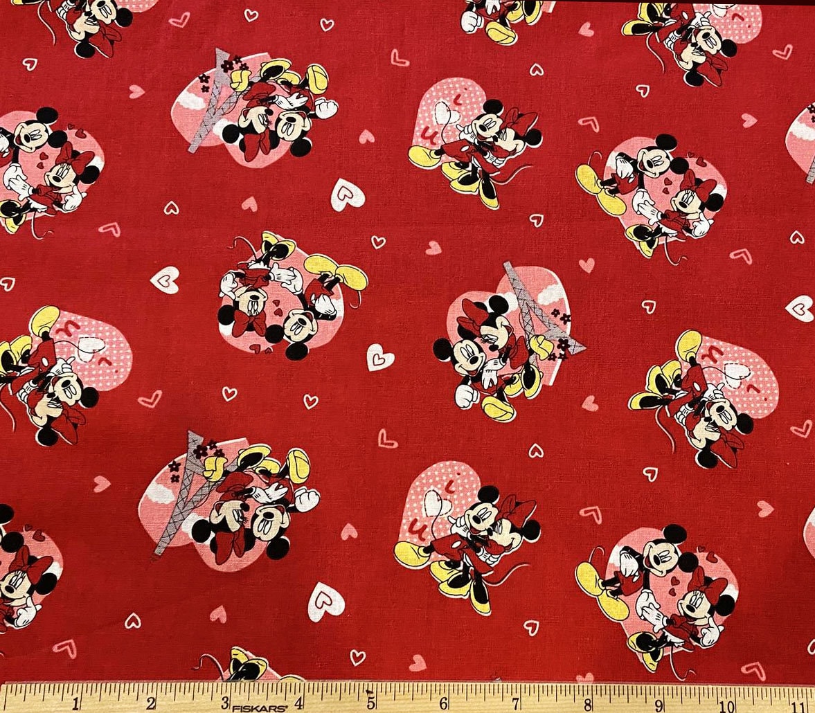 Quilting Cotton Disney Mickey and Minnie Paris Love Valentines Kissing Red