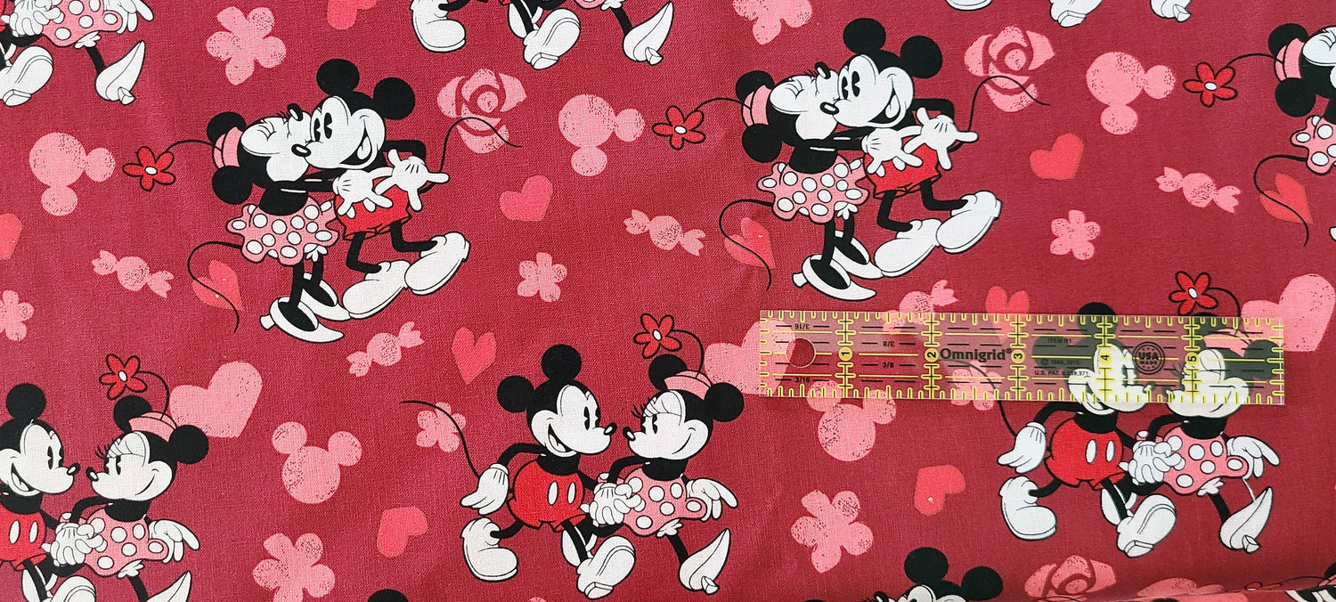 Quilting Cotton Disney Mickey and Minnie Love Valentines Kissing Red Metallic