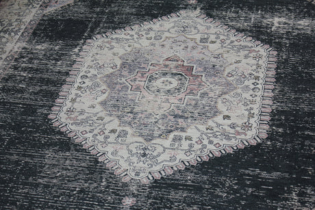 Medallion Vintage Faded Print Style Polypropylene Fabric - Faded Medallion Print, Black, Low Pile, 5' X 7' (1 Rug)