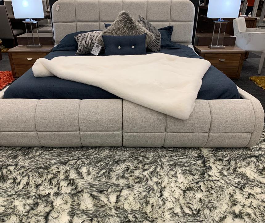 Soft Cozy Fuzzy Faux Fox Fur Area Rug/Carpet - Faux Fox Fur Area Rug, White Gray, 7'6" X 10'3" (1 Piece)
