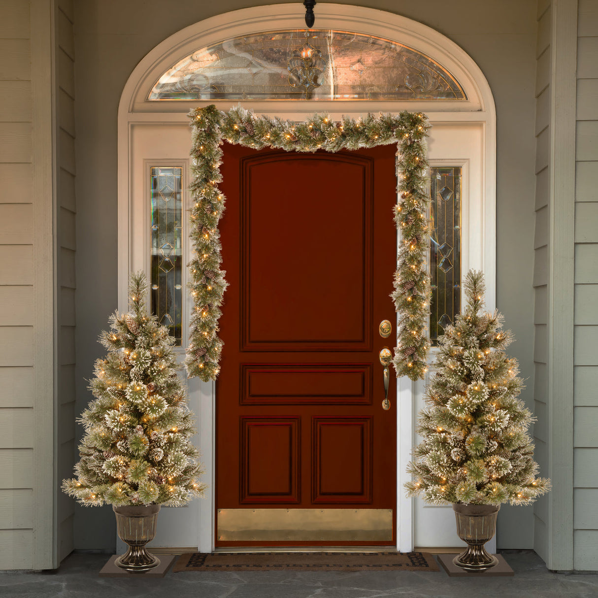 9FT Pre-Lit Glittery Bristle Pine Garland with Clear Lights