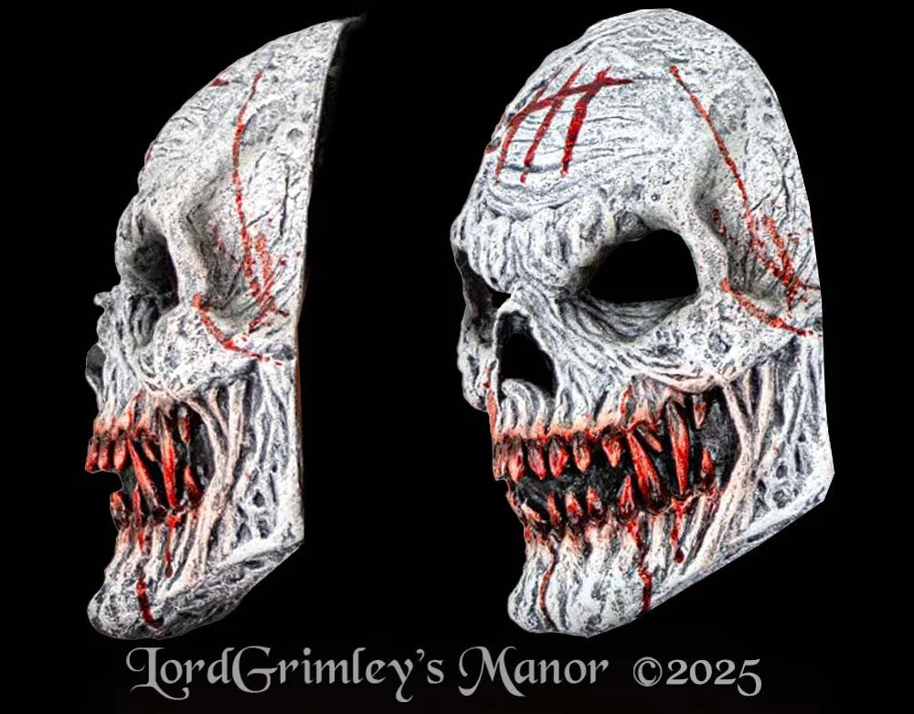Skull with Pointy Fangs - Monster Mask