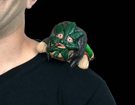 Weed Shoulder Buddy