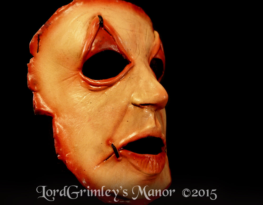 Wide Awake -Serial Killer Half Mask (30)