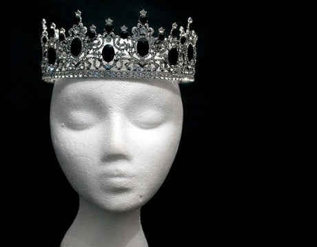 The Baroness of Shadow - Jeweled Crown