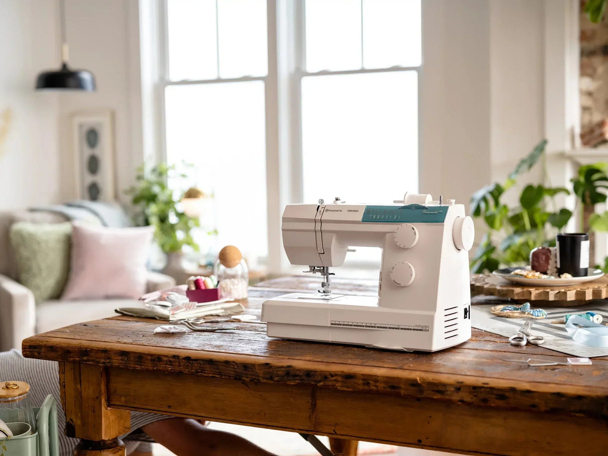 Husqvarna Viking Emerald 116 Sewing Machine
