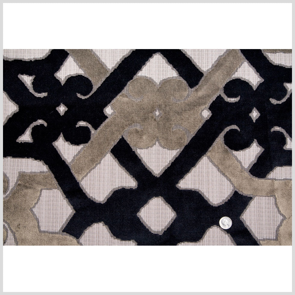 Black/Multi-Gray Geometric Chenille