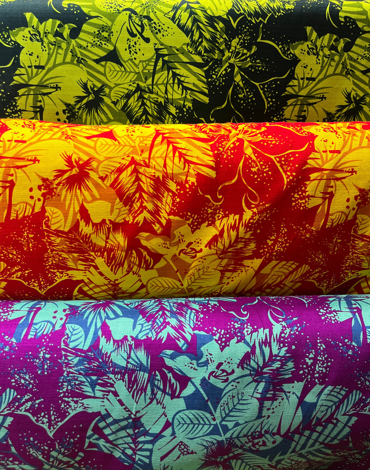 Hibiscus Plumeria Tropical Leaves Cotton Light Barkcloth Fabric - Hibiscus And Plumeria Floral Tropical Leaves Print, 36" X 45" (1 Yard)
