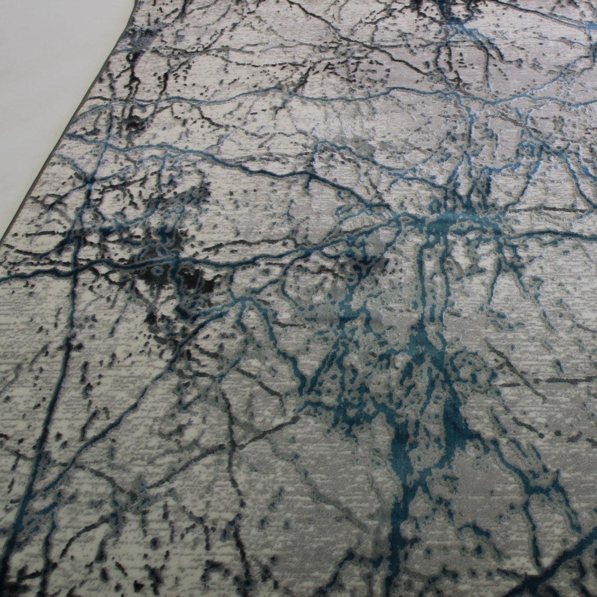 Comfortable Soft Shimmery Cozy Fluffy Design Polypropylene Fabric - Blue, Shimmery, Soft Backing, 7'6" X 10'3" (1 Unit)