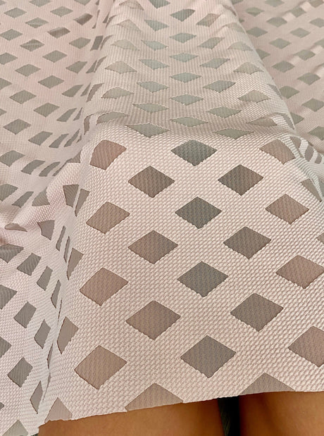 Stretch Diamond Pattern Knit