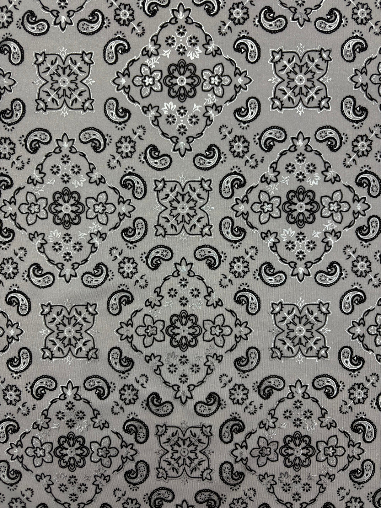 White Paisley Polyester Spandex Fabric - White Paisley Print, 58"/60" Width (1 Yard)