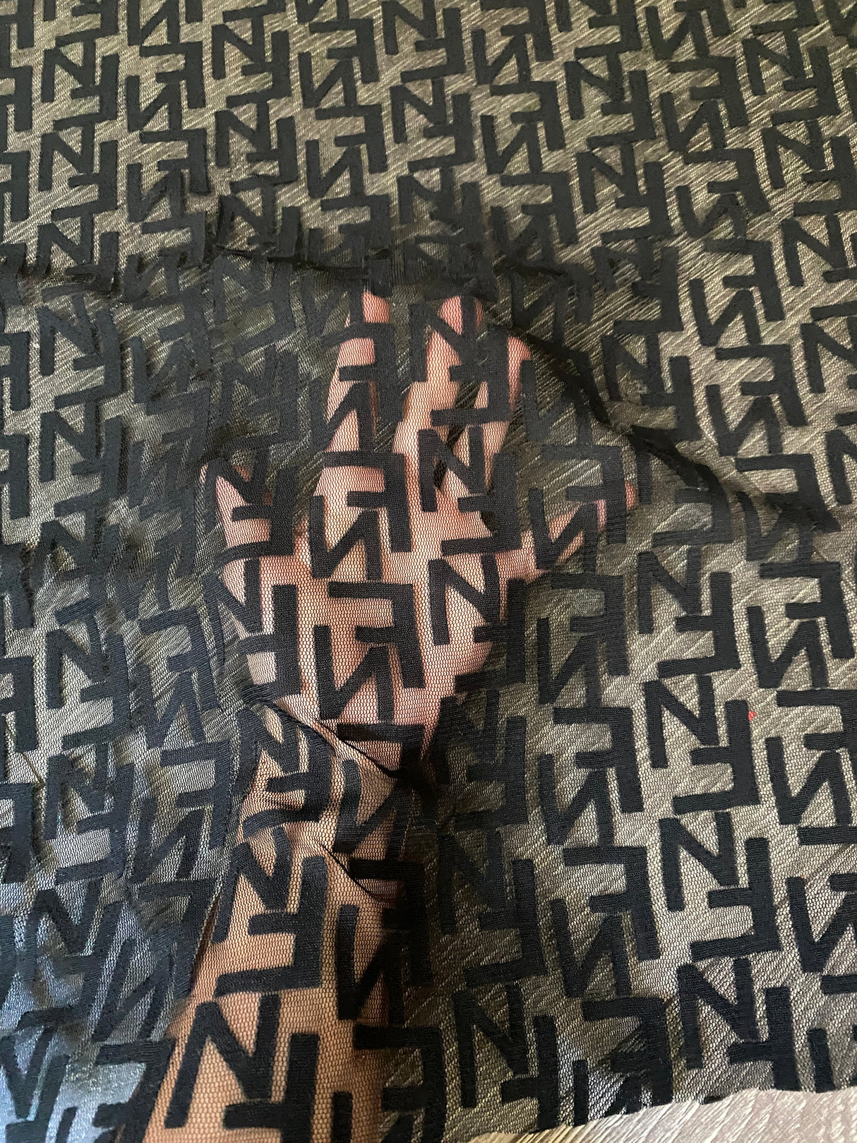Black Geometric Power Mesh