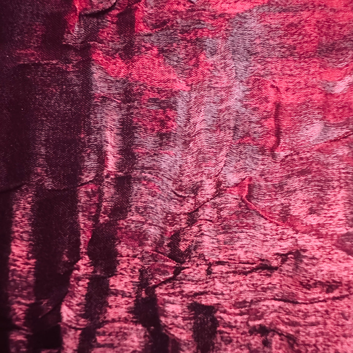 Shimmer Creased Rayon Polyester Fabric 50/52" Width