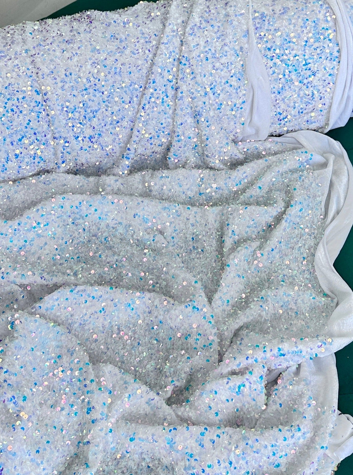 Stretch Sequin on Velvet White