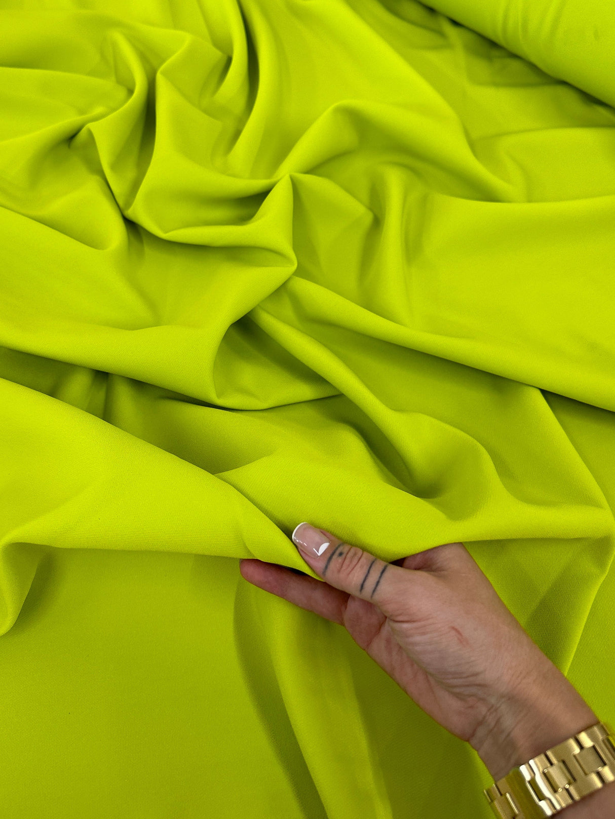 Stretch Crepe Apple Green