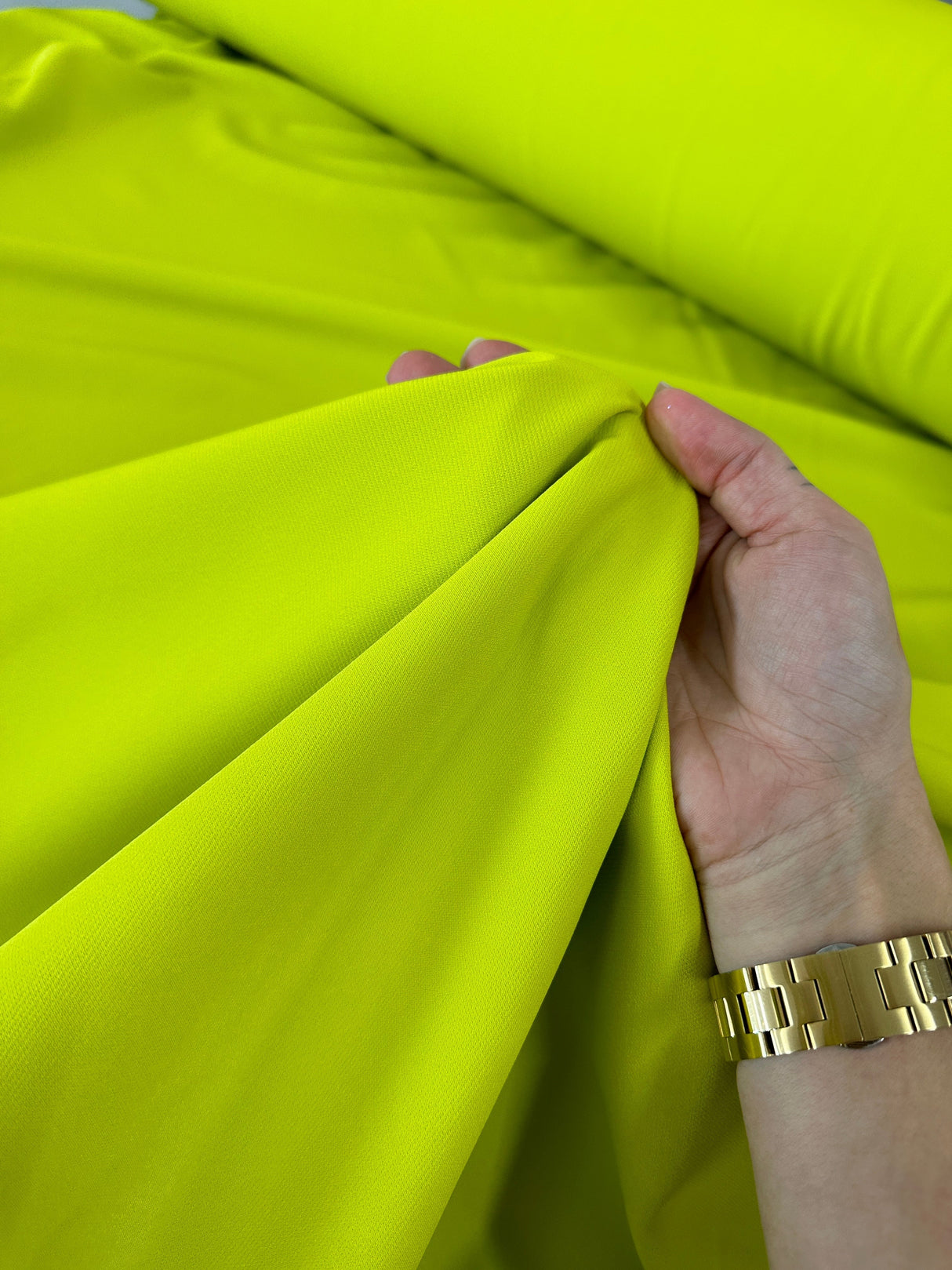 Stretch Crepe Apple Green