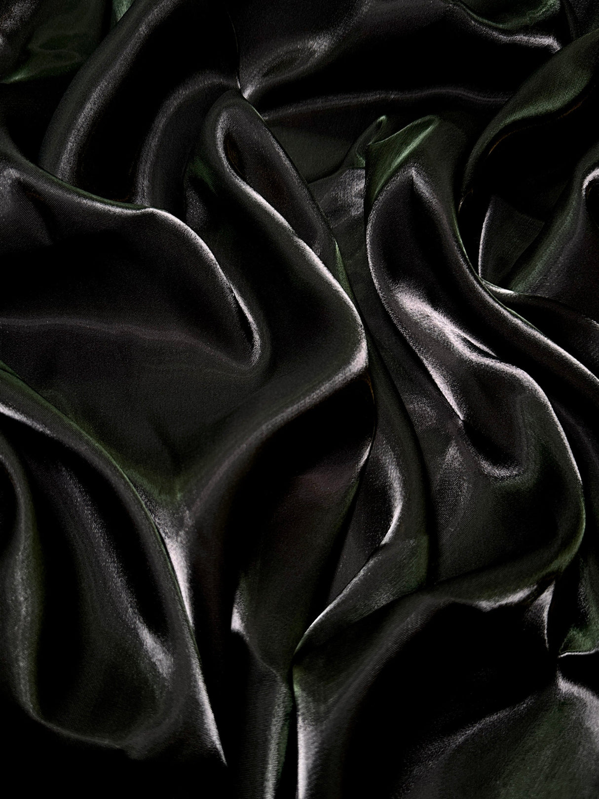 Liquid Shimmery Chiffon Black