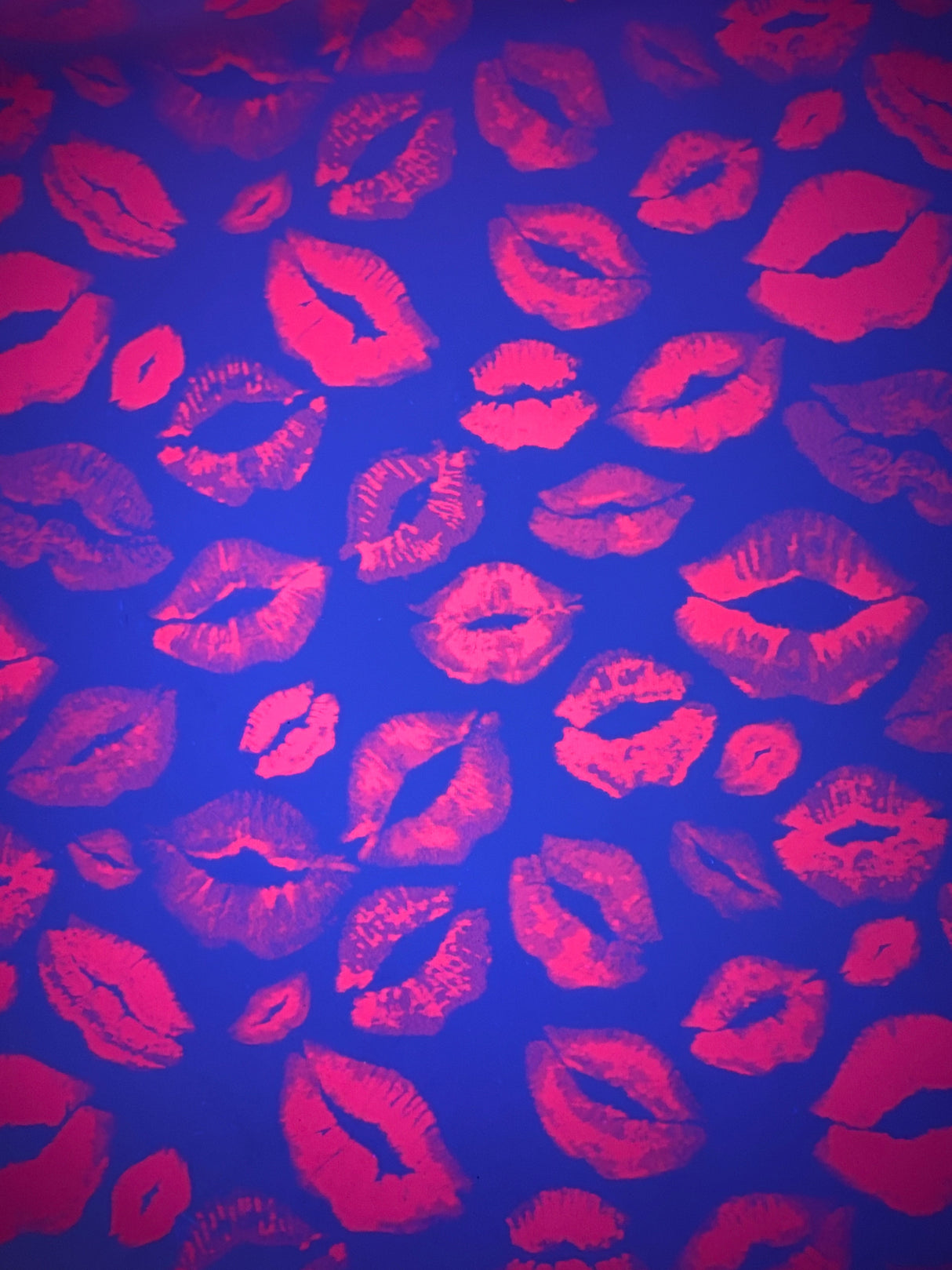 Kiss Print Blacklight Reactive Spandex Fabric - Blacklight Reactive Kiss Print, 58"/60" Width (1 Yard)