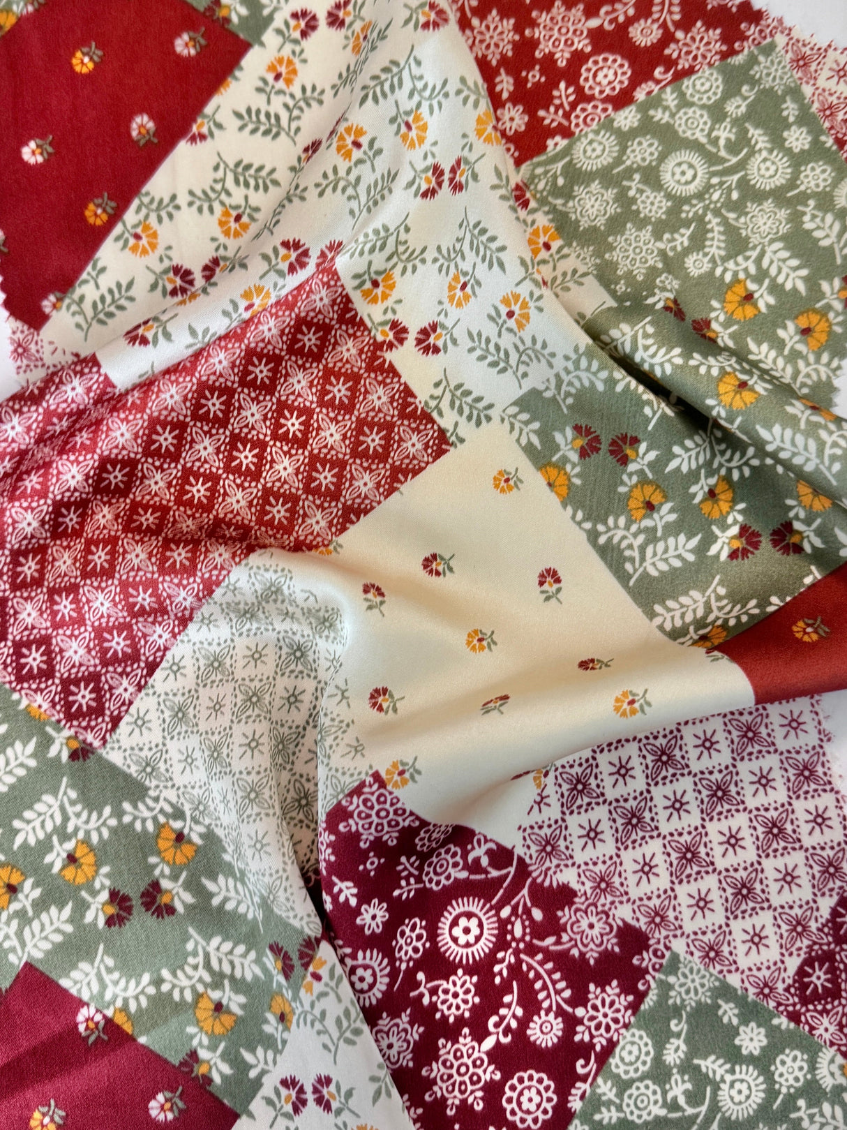 Printed Satin Floral Multicolor