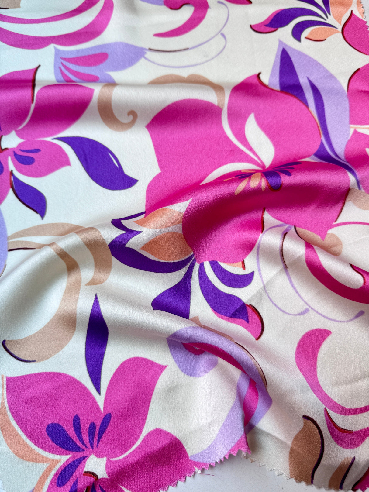 Printed Satin Ivory/Pink Floral