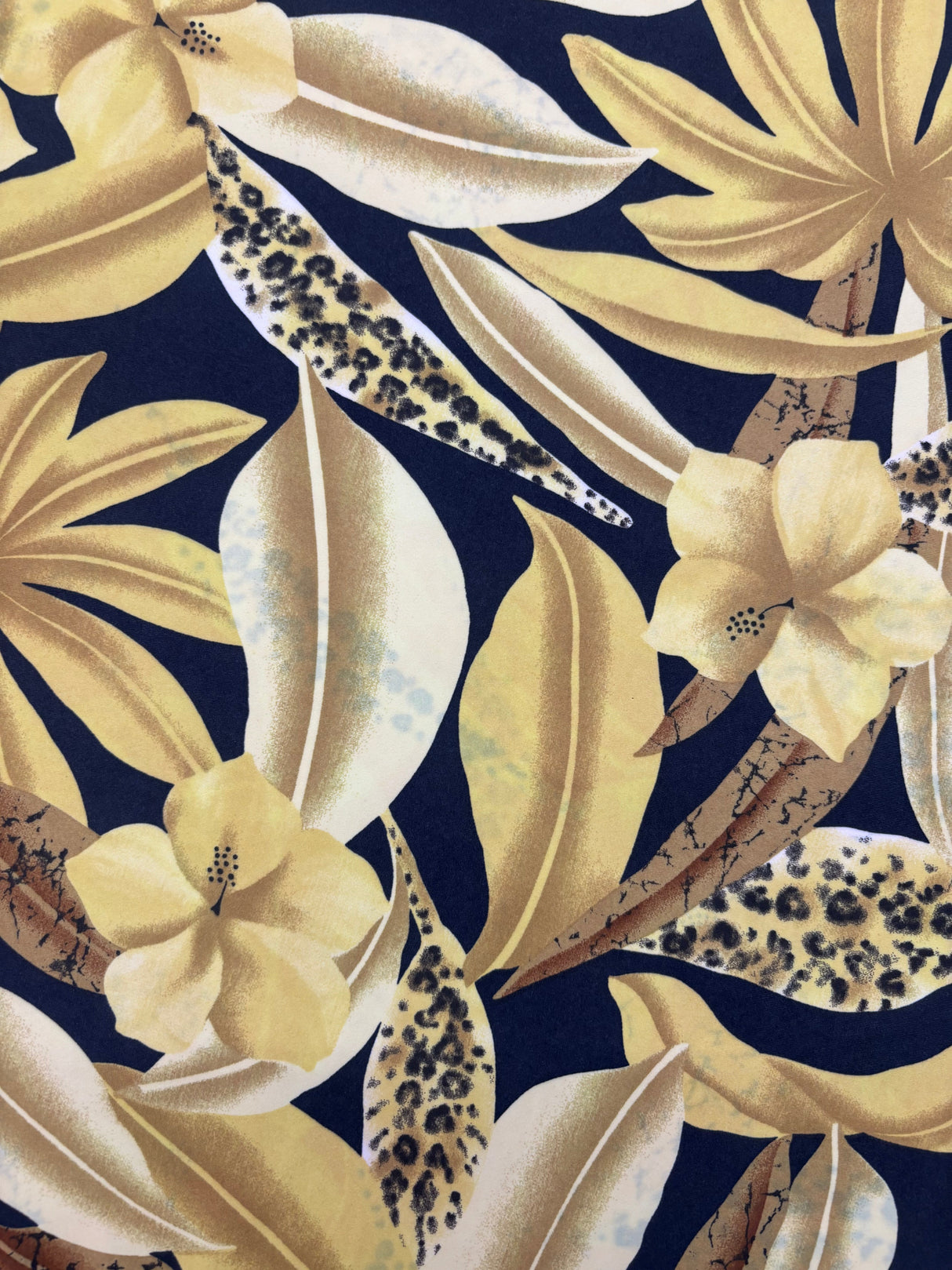 Abstract Foliage Print Polyester Spandex Fabric - Abstract Foliage Print, 58"/60" Width (1 Yard)