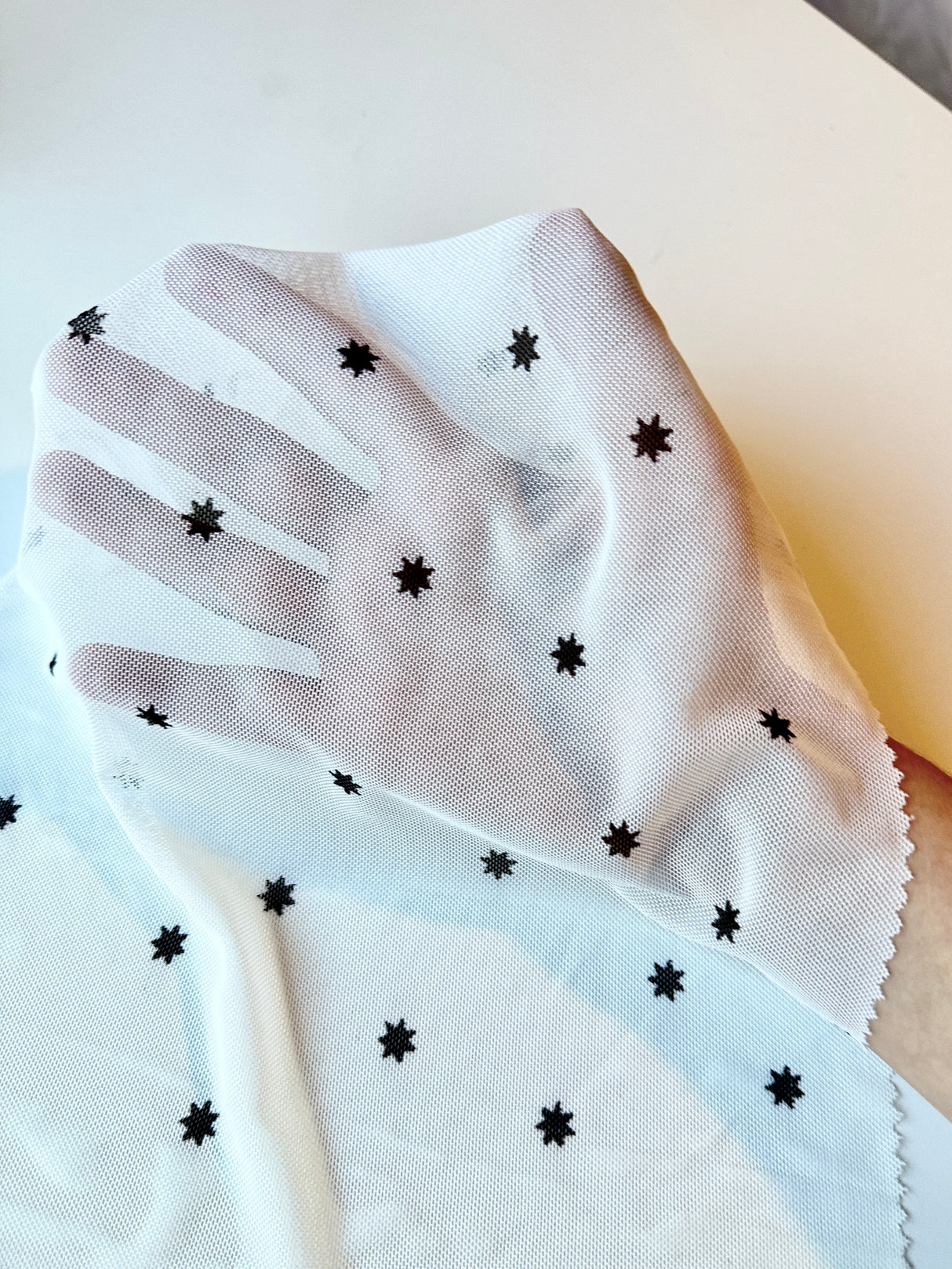 Printed Power Mesh White Black Star
