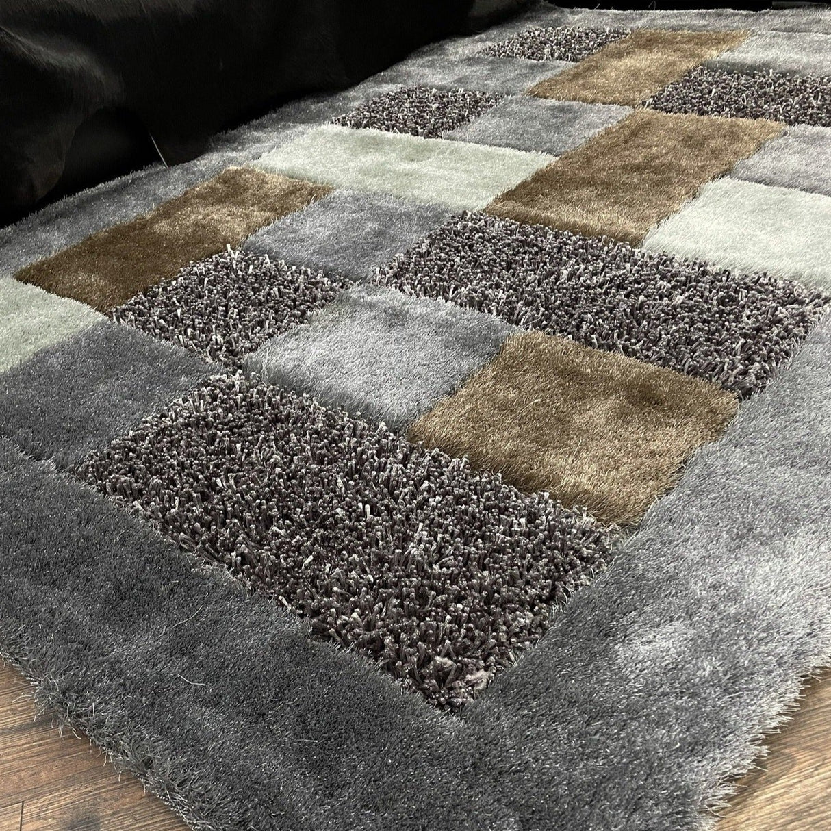 Square Plush Design Shag Area Rug Carpet - Shag Rug, Black/Earth, 2' X 3', 5' X 7', 7'6" X 10'3" (1 Unit)