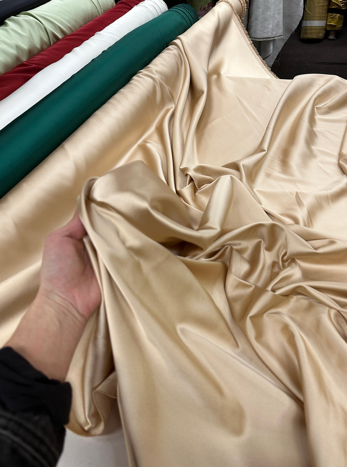 Stretch Crepe Back Satin Champagne