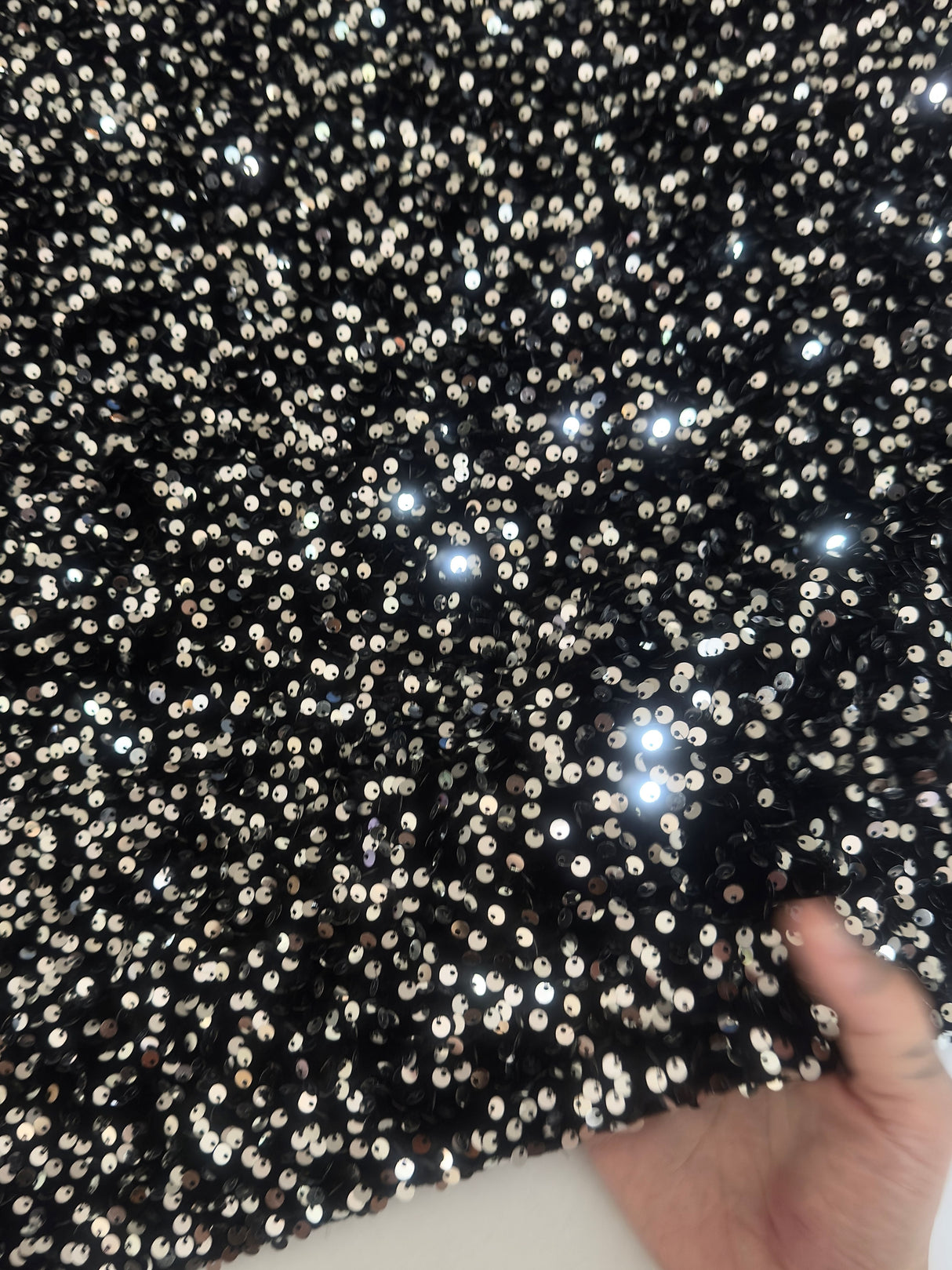 Sequin Velvet Silver Black