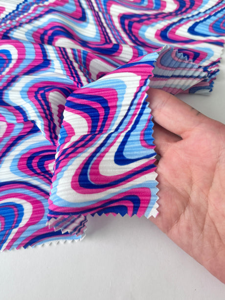 Printed Pleated Knit Blue Pink Wave