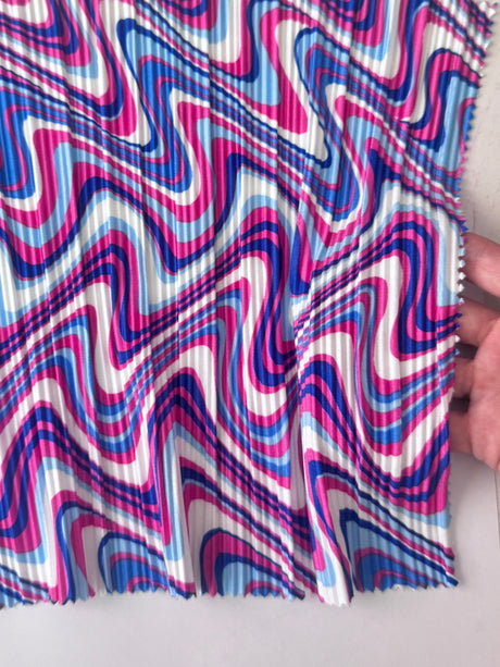 Printed Pleated Knit Blue Pink Wave