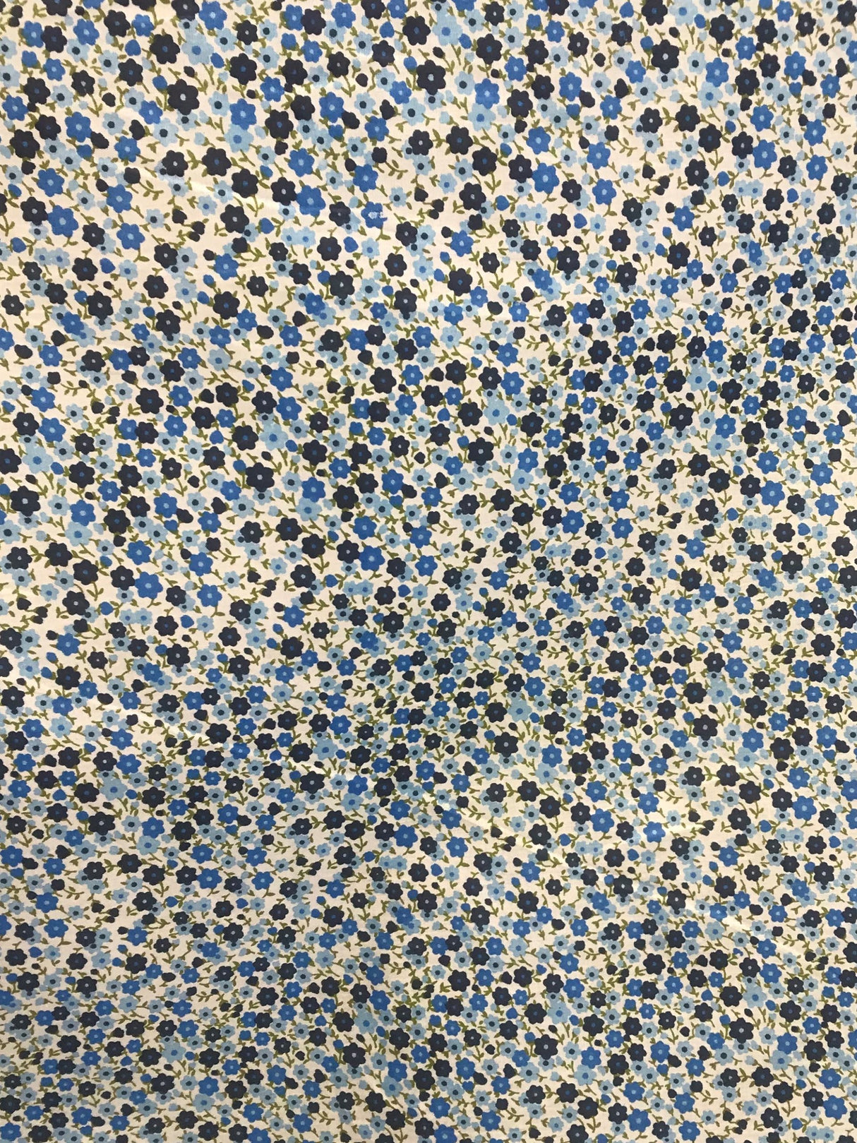 Calico Navy/Royal/Baby Blue Polyester Cotton Broadcloth Fabric - Navy/Royal/Baby Blue Floral Print, 59/60" Width (1 Yard)
