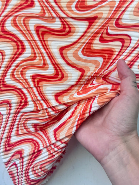 Printed Pleated Knit Orange Wave