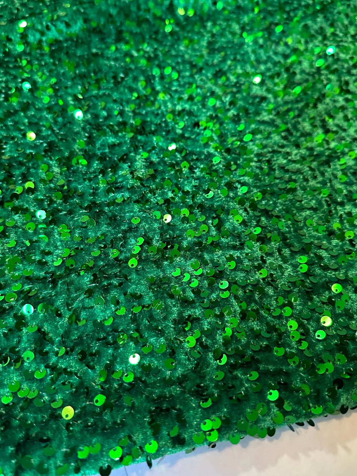 Sequin Velvet Kelly Green