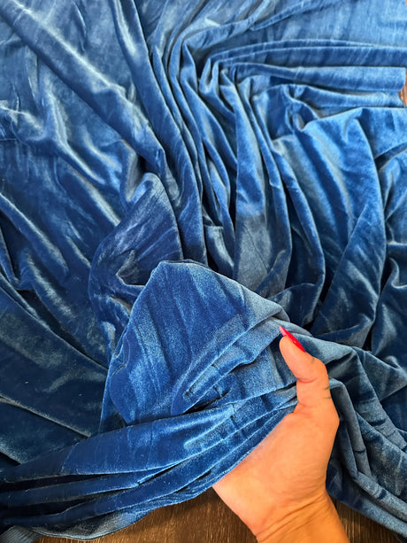 Stretch Velvet Blue Sapphire