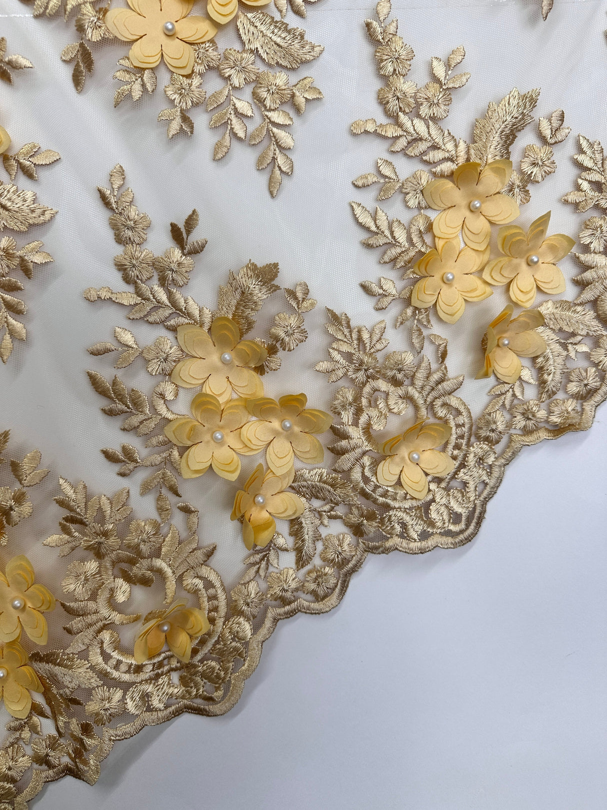 3D Flower Scalloped Mesh Lace Gold
