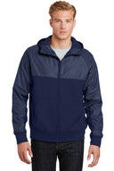 Chaqueta híbrida con capucha y cremallera completa Sport-Tek® con relieve.