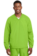 Camisa cortavientos raglán de cuello en V Sport-Tek®